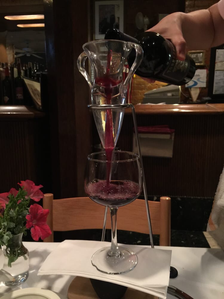 Wine pour through decanter at Trattoria Da Franco's